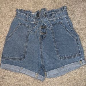 Tie Jean shorts
